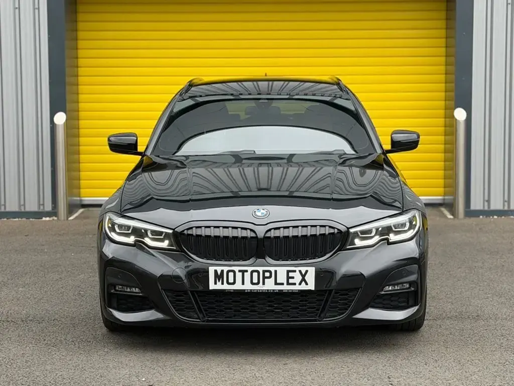 Used BMW 320 M Sport 190 HP (139 kW) 2020 Black Estate