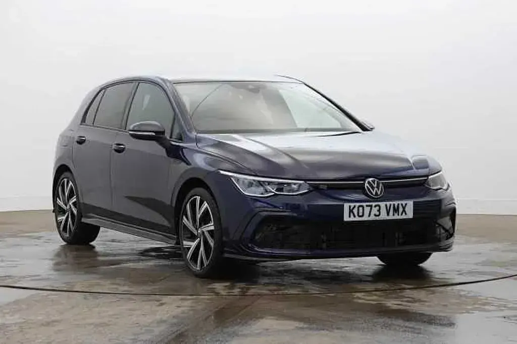 Used VW Golf VIII R-line 150 HP (110 kW) 2024 Hatchback