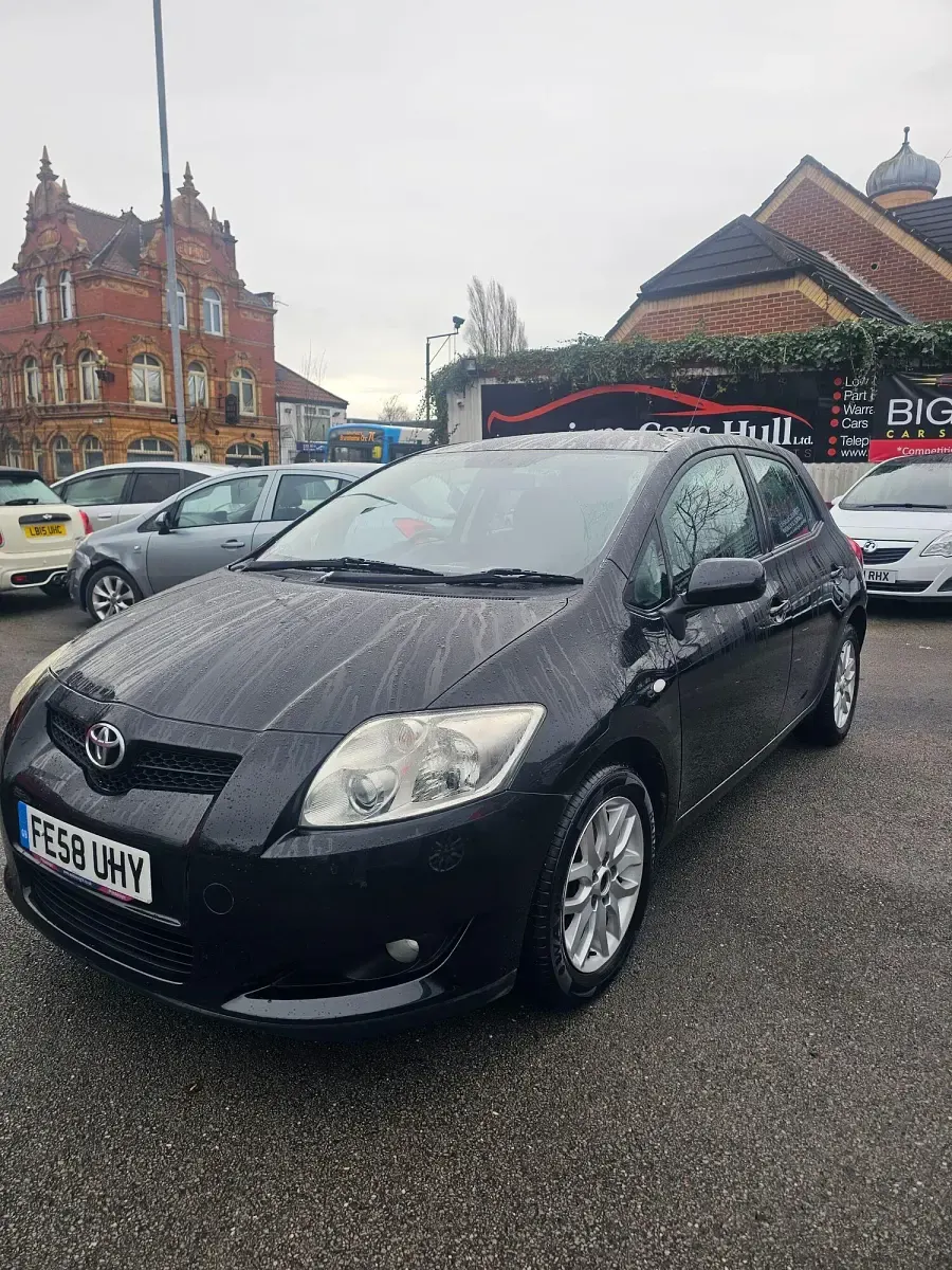 Used Toyota Auris T3 124 HP (91 kW) 2008 Black Hatchback