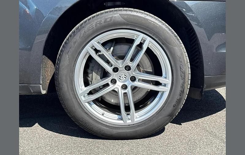 Used Porsche Macan S 354 HP (260 kW) 2019 Grey SUV