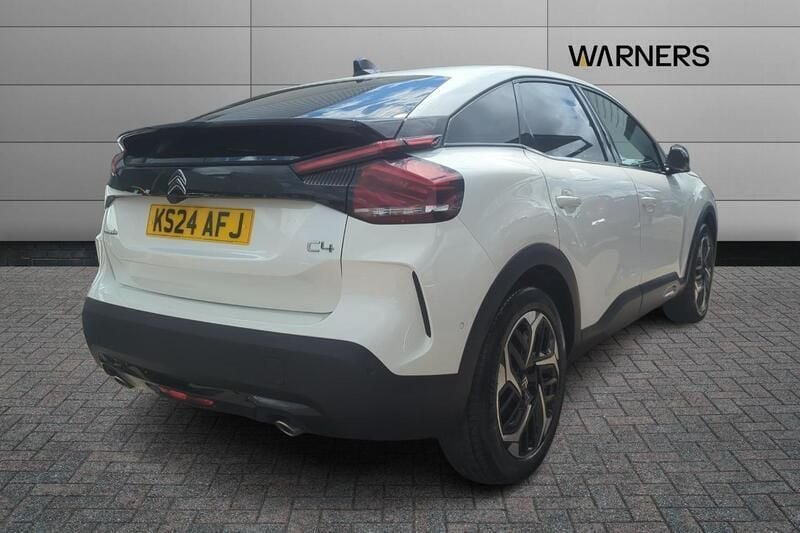 White Used 2024 Citroën C4 PureTech Hatchback | £17,995 (A bit pricey) - Image 1/2