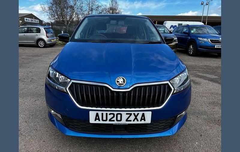 Used Skoda Fabia Colour Edition 95 HP (69 kW) 2020 Blue Hatchback