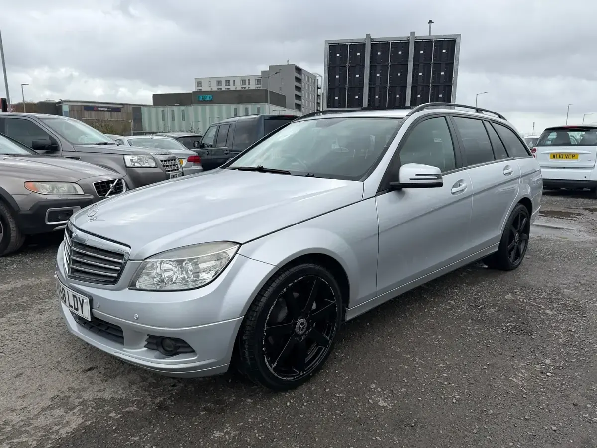 Used Mercedes C180 SE 156 HP (114 kW) 2008 Silver Estate