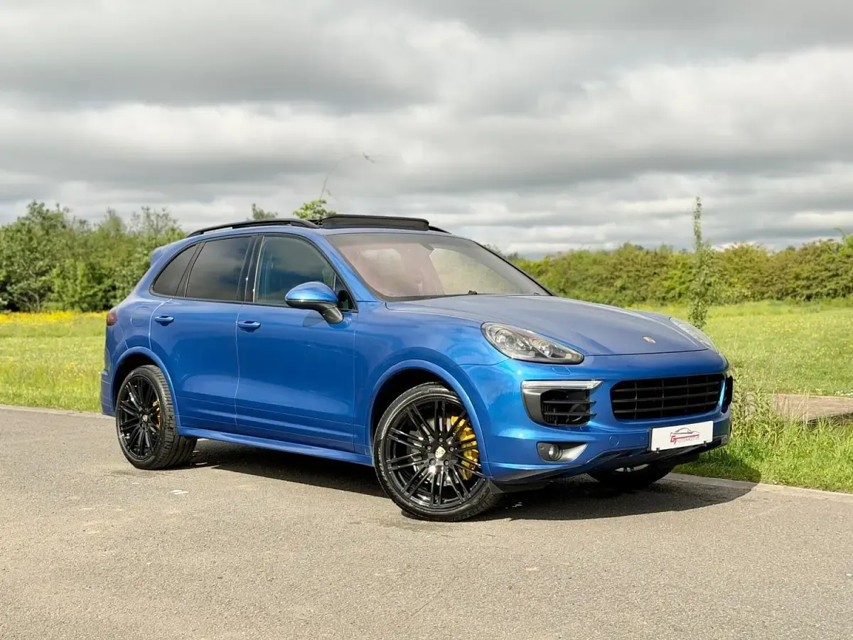 Used Porsche Cayenne 385 HP (283 kW) 2017 Blue SUV