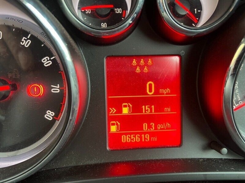 Used Vauxhall Zafira 2015 Brown MPV