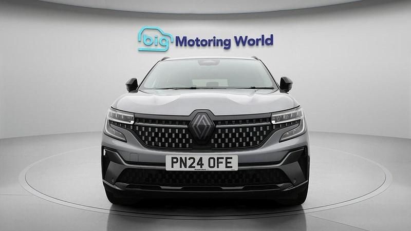 Used Renault Austral Techno Esprit Alpine 200 HP (147 kW) 2024 Grey SUV