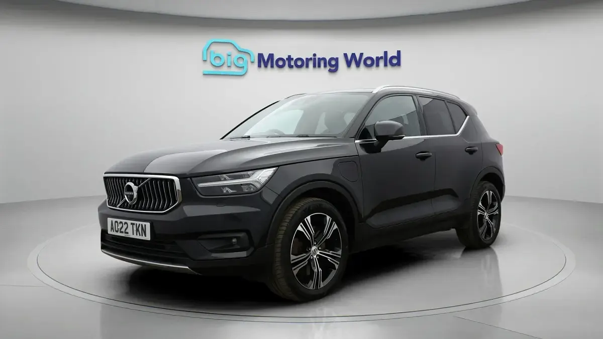 Second-hand Volvo XC40 Ultimate 258 CP (189 kW) 2022 Negru SUV
