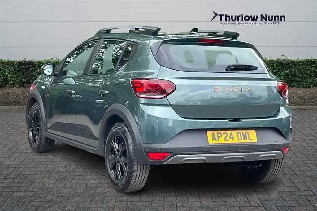 Used Dacia Sandero Extreme 90 HP (66 kW) 2024 Green Hatchback