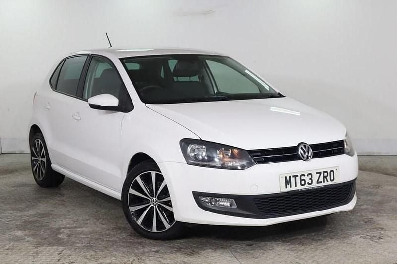 Used VW Polo Edition 85 HP (62 kW) 2013 White Hatchback