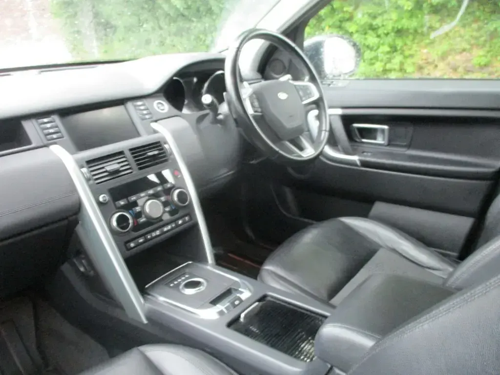 Used Land Rover Discovery Sport SE 180 HP (132 kW) 2018 Grey SUV