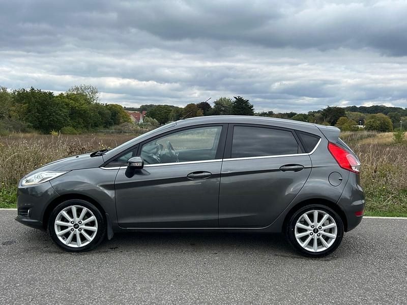 Used Ford Fiesta Titanium 2015 Grey Hatchback