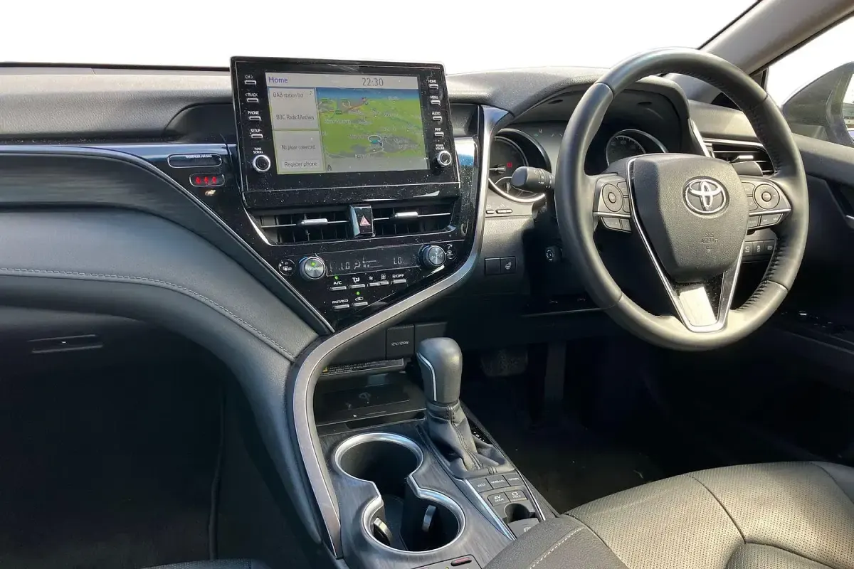 Used Toyota Camry 218 HP (160 kW) 2021 Blue Sedan