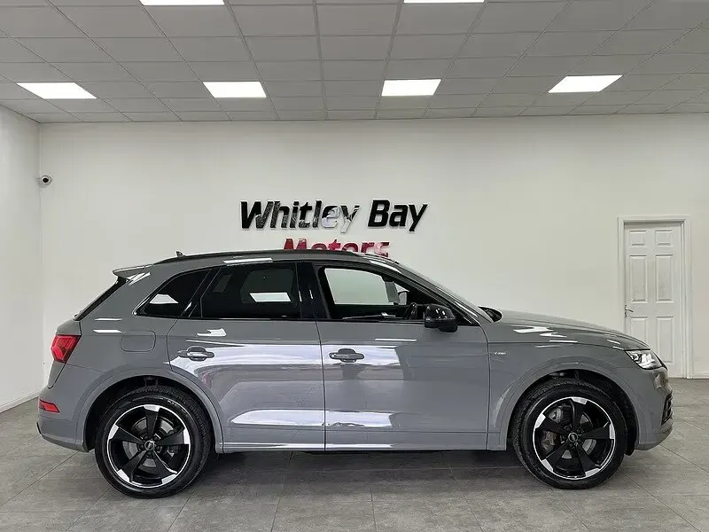 Used Audi Q5 Black Edition 190 HP (139 kW) 2020 Grey SUV