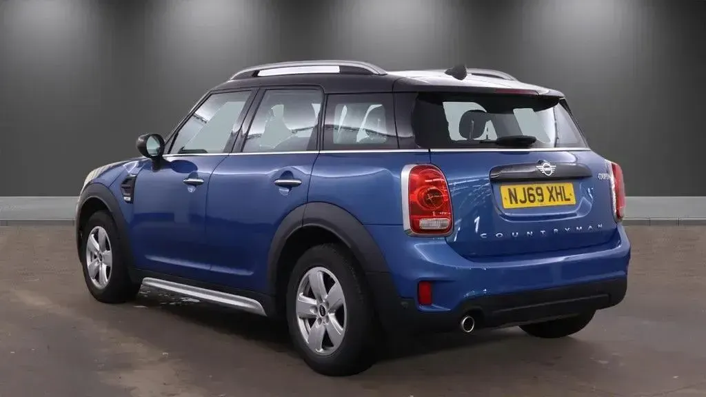 Used Mini Cooper Countryman Classic 136 HP (100 kW) 2019 Blue SUV