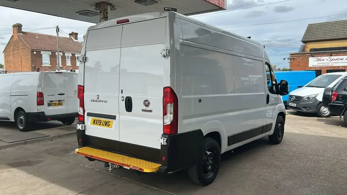 Used Fiat Ducato 115 HP (84 kW) 2019 White Van