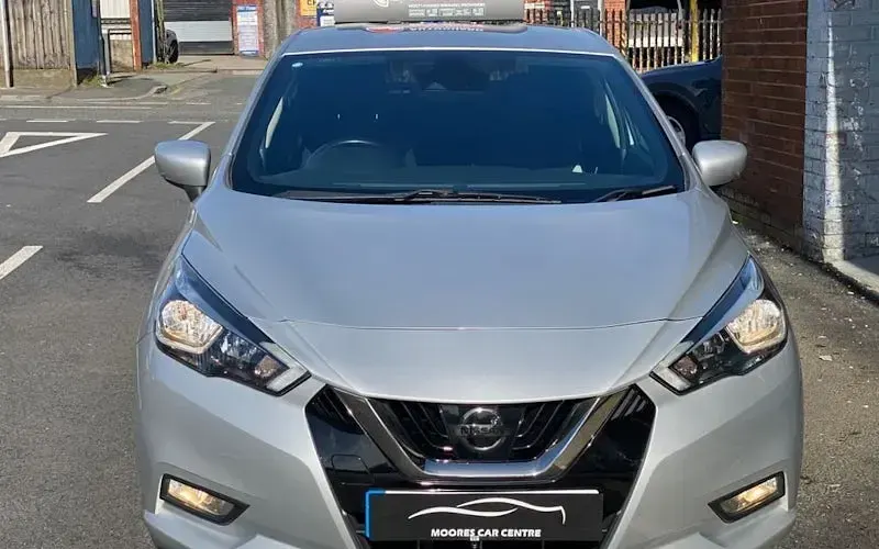 Used Nissan Micra N-Connecta 90 HP (66 kW) 2018 Grey Hatchback