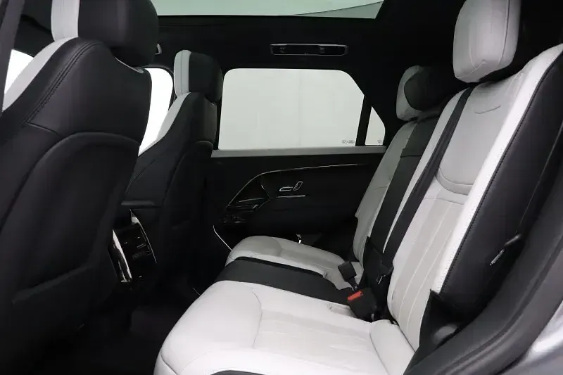 Usado Land Rover Range Rover Sport SE Dynamic 440 HP (323 kW) 2023 Cinzento SUV