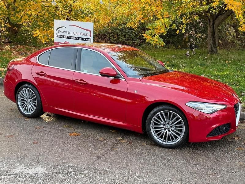 Used Alfa Romeo Giulia Lusso 280 HP (205 kW) 2020 Red Sedan