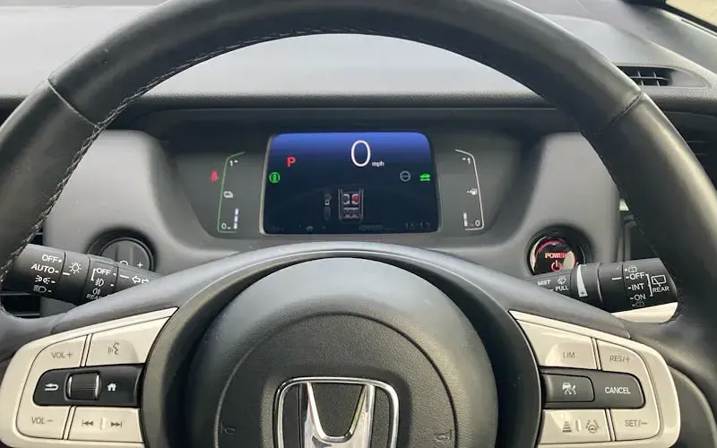 Used Honda Jazz Hybrid 109 HP (80 kW) 2022 Red Hatchback