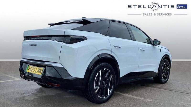 Used Peugeot e-3008 GT 152 kW (207 HP) 2025 White SUV