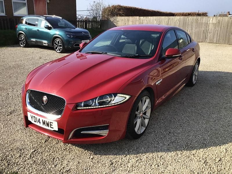 Used Jaguar XF R-Sport 200 HP (147 kW) 2014 Red Sedan