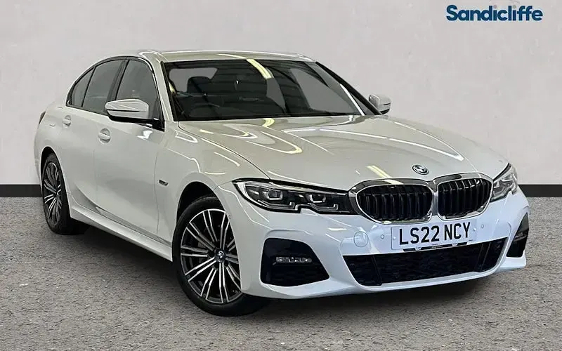 Usado BMW 330e M Sport 292 HP (214 kW) 2022 Sedan