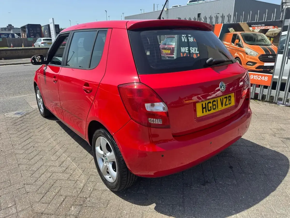 Used Skoda Fabia SE 86 HP (63 kW) 2012 Red Hatchback