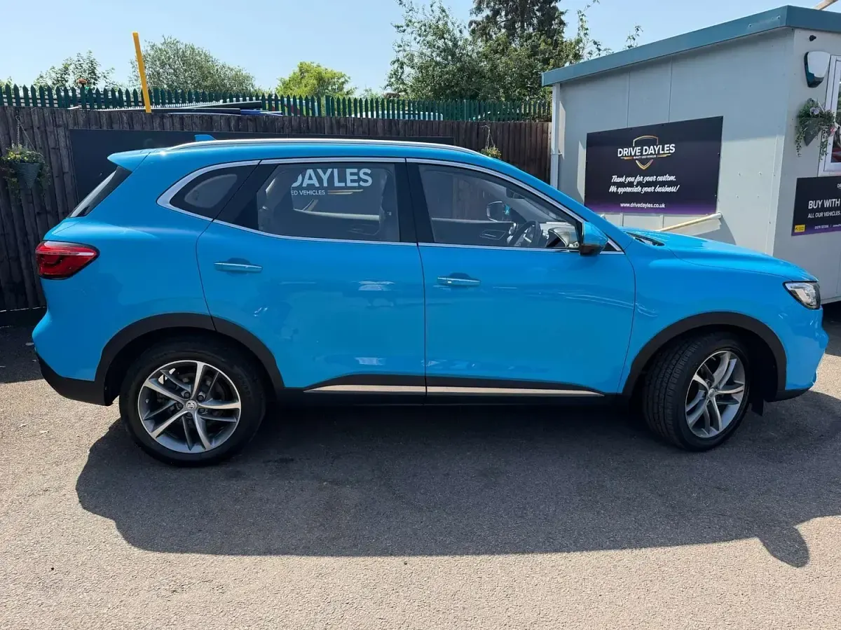 Used MG HS Excite 2023 Blue SUV