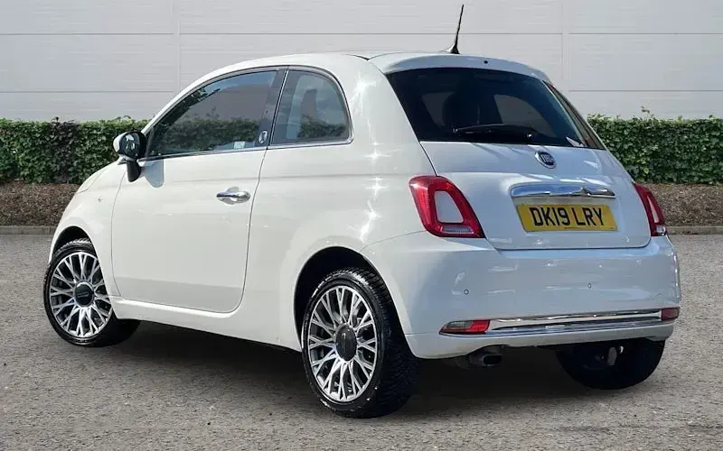 Used Fiat 500 Anniversary 69 HP (50 kW) 2019 White Hatchback