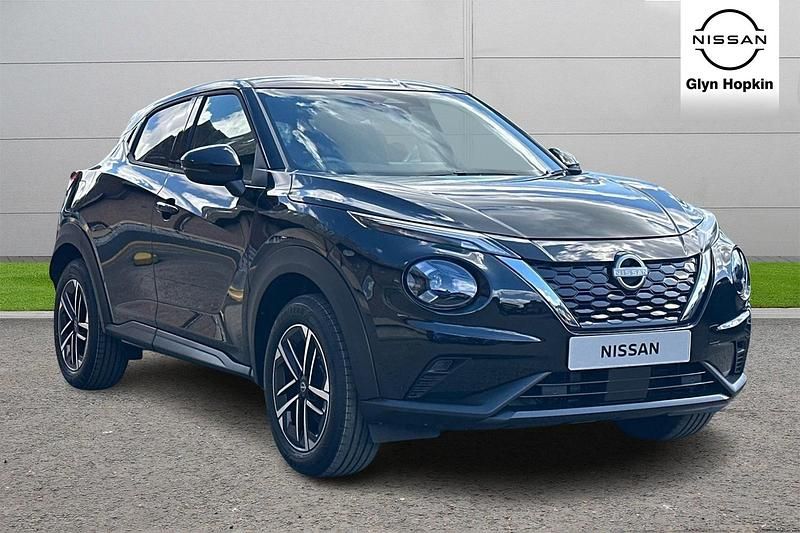 Black New 2025 Nissan Juke N-Connecta SUV | £22,398 (Super price) - Image 1/4