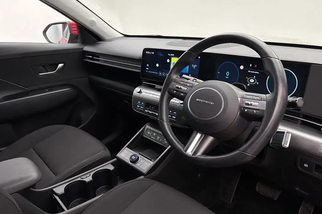 Used Hyundai Kona Advanced 114 kW (156 HP) 2024 Red SUV