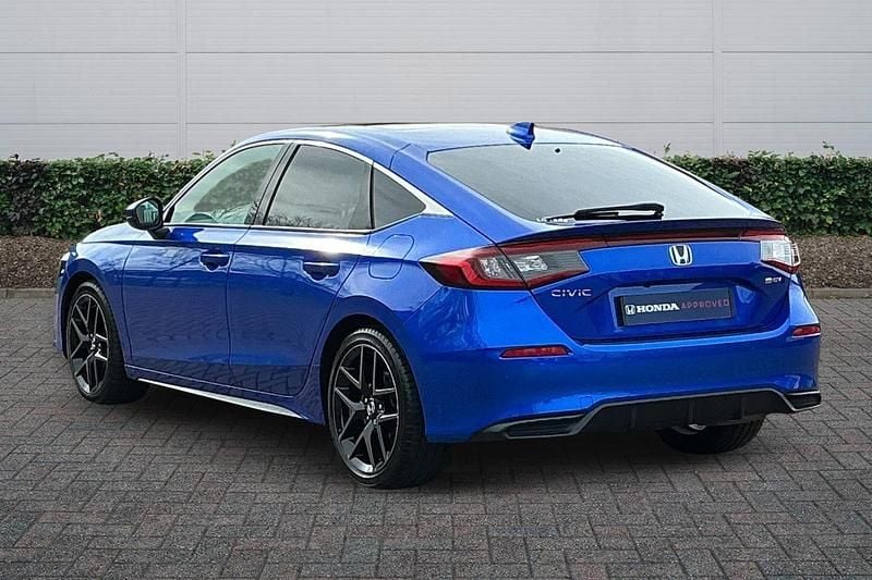 Used Honda Civic Advance 143 HP (105 kW) 2023 Crystal blue Hatchback