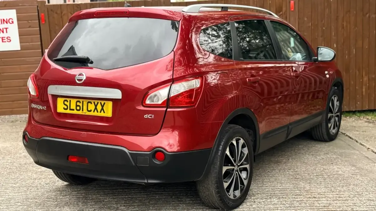 Gebraucht Nissan Qashqai +2 N-TEC 2011 Rot SUV