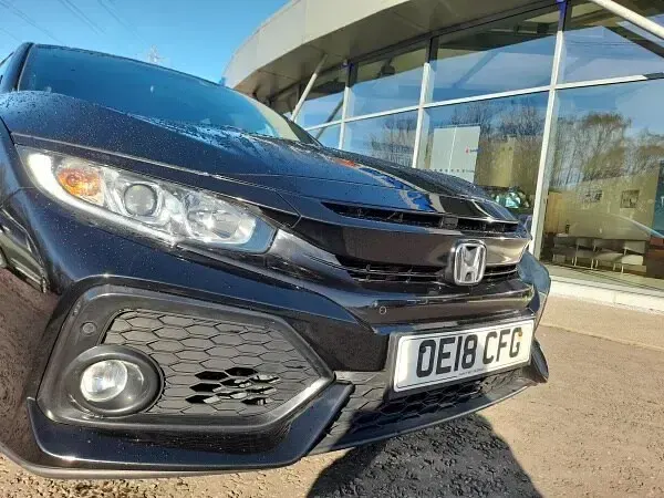 Used Honda Civic EX 129 HP (94 kW) 2018 Black Hatchback
