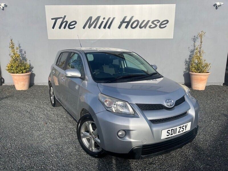 Silver Used 2011 Toyota Urban Cruiser SUV | £3,399 - Image 1/4