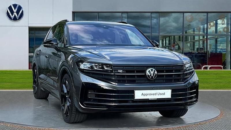 Used VW Touareg Edition 462 HP (339 kW) 2025 Silicon grey metallic SUV