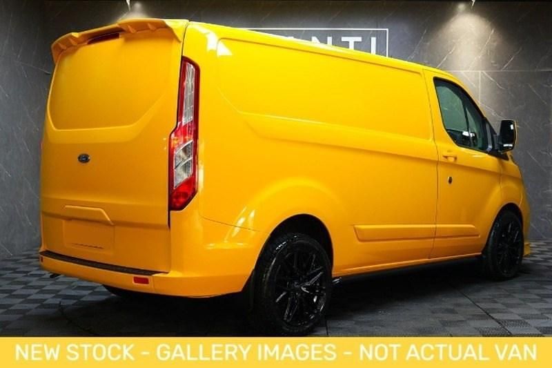 Used Ford Transit Custom 130 HP (95 kW) 2022 Yellow Van