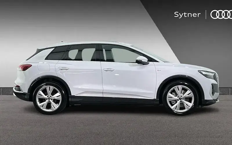 New Audi Q4 e-tron S-Line 210 kW (286 HP) 2026 SUV