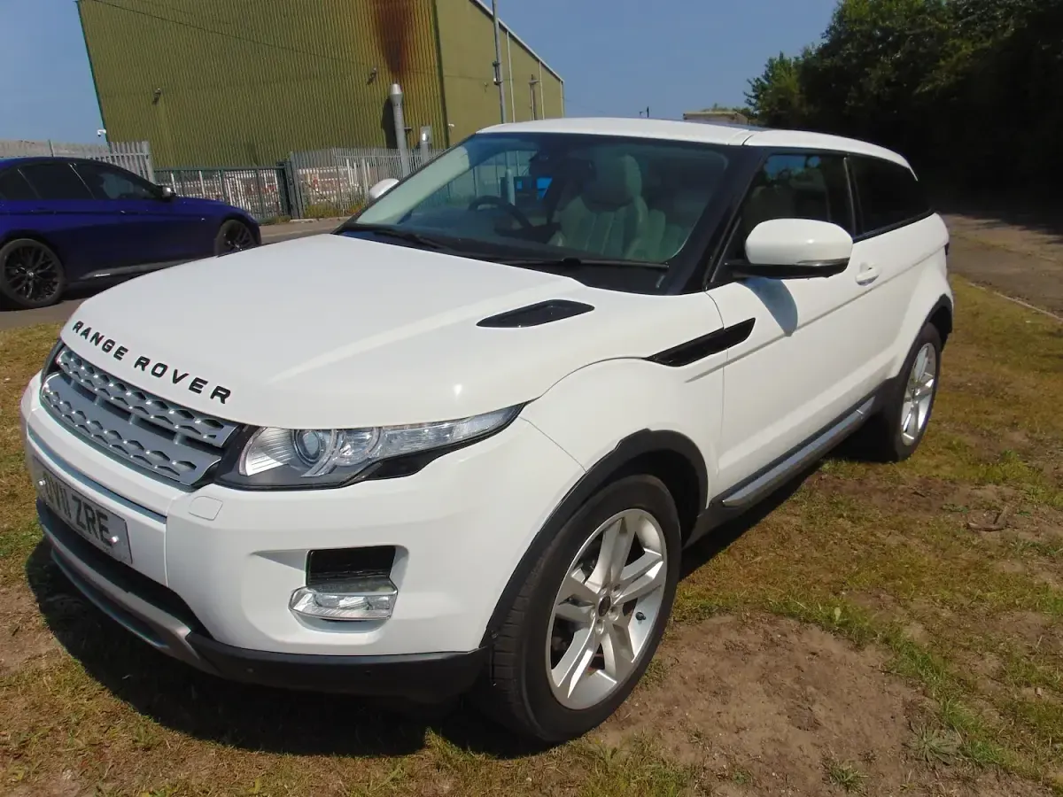 Used Land Rover Range Rover evoque Prestige 2011 White Coupe
