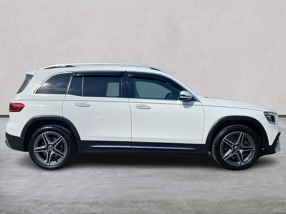 Used Mercedes GLB220 AMG line 2020 White SUV