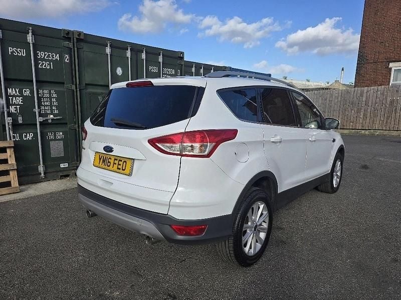 Used Ford Kuga Titanium 150 HP (110 kW) 2016 White SUV