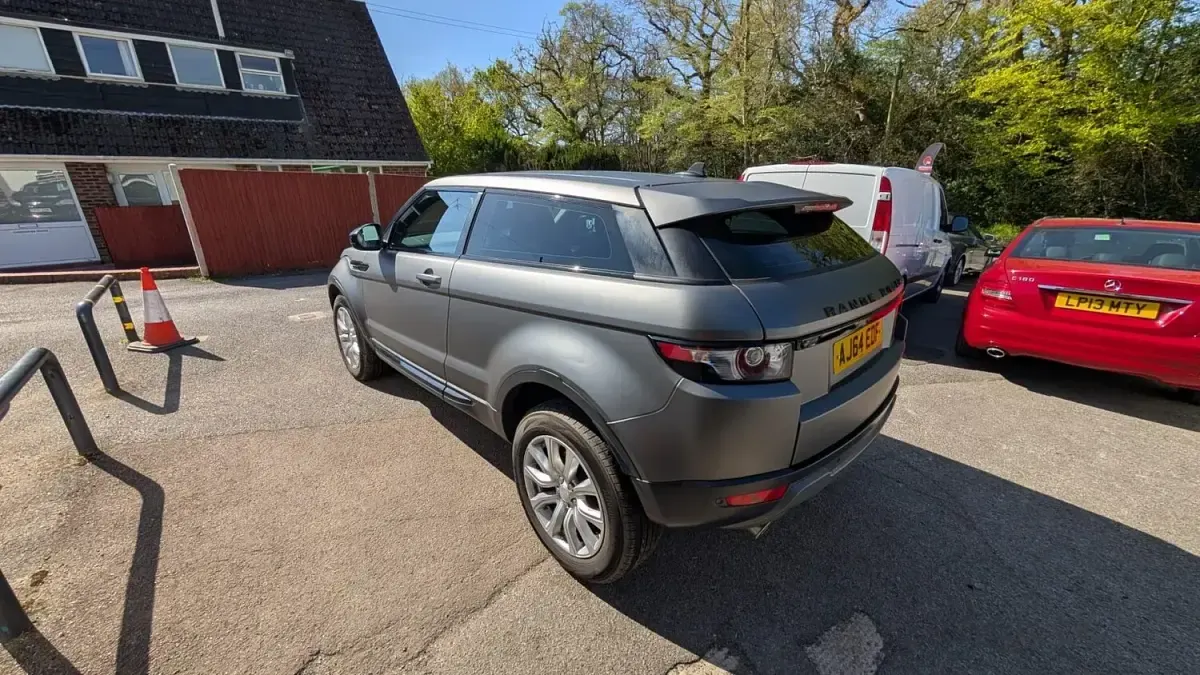 Used Land Rover Range Rover evoque Pure 150 HP (110 kW) 2015 Grey Coupe