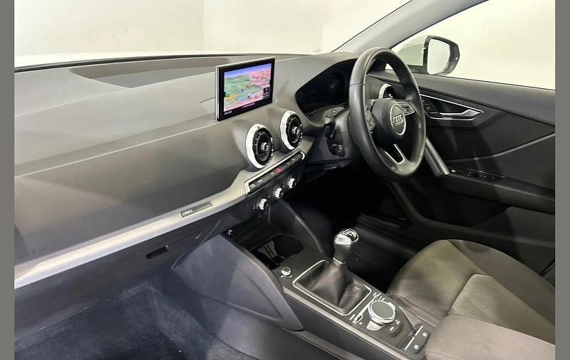 Used Audi Q2 Sport 147 HP (108 kW) 2022 White SUV