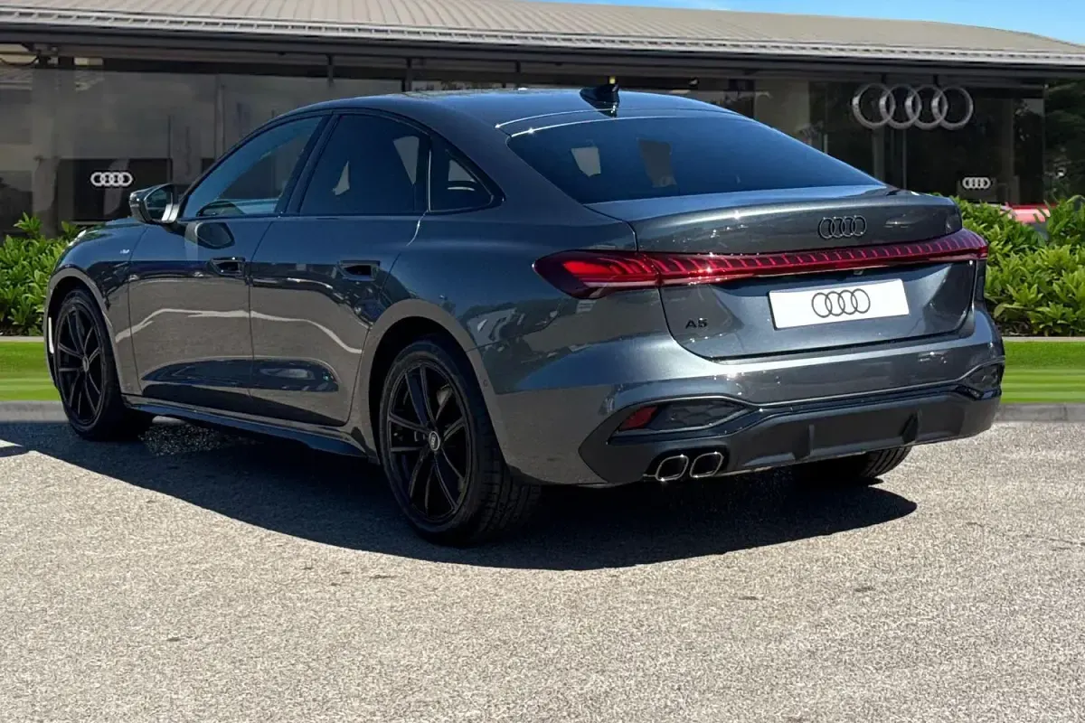 Ny Audi A5 Black Edition 2026 Grå Sedan