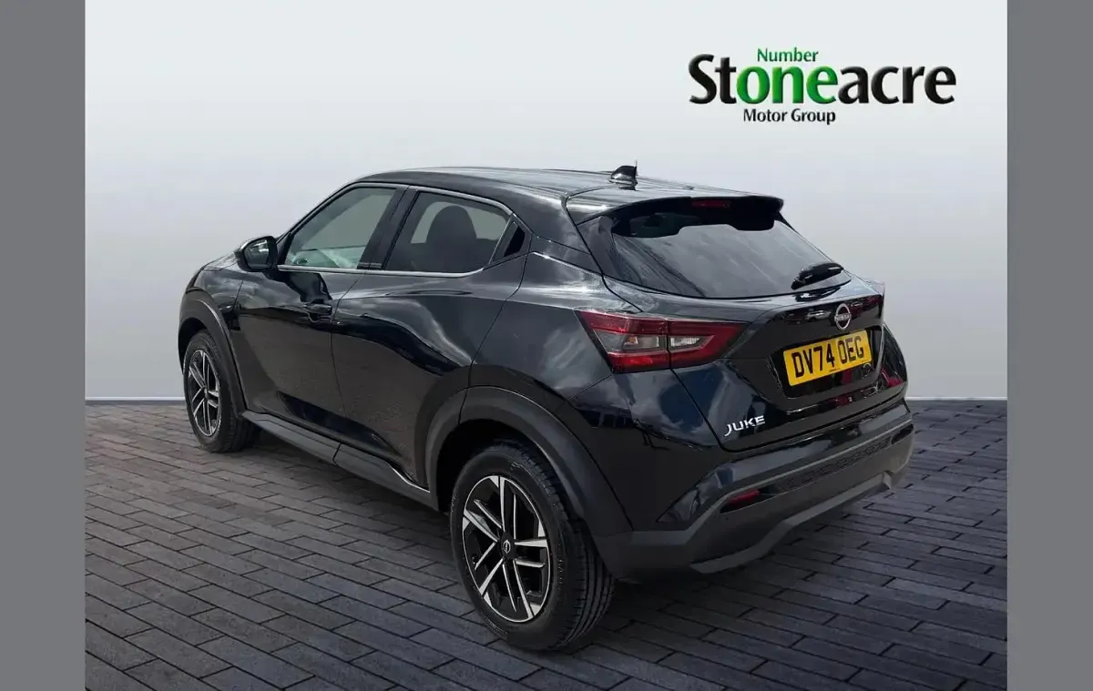 Used Nissan Juke N-Connecta 112 HP (82 kW) 2024 Black SUV
