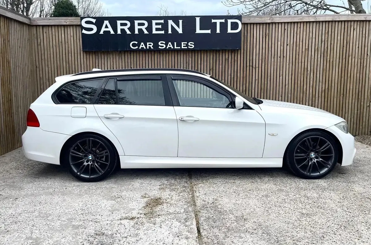 Used BMW 320 Sport Line 184 HP (135 kW) 2012 White Estate