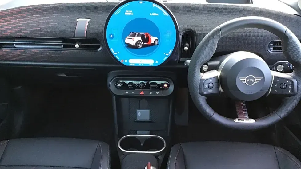 Usado Mini Cooper S Hatch 201 CV (147 kW) 2025 Plateado Utilitario