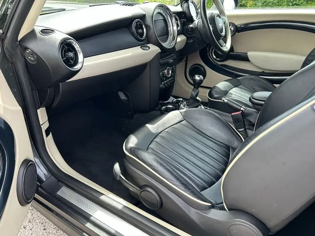 Used Mini Cooper S Hatch 184 HP (135 kW) 2012 Grey Hatchback