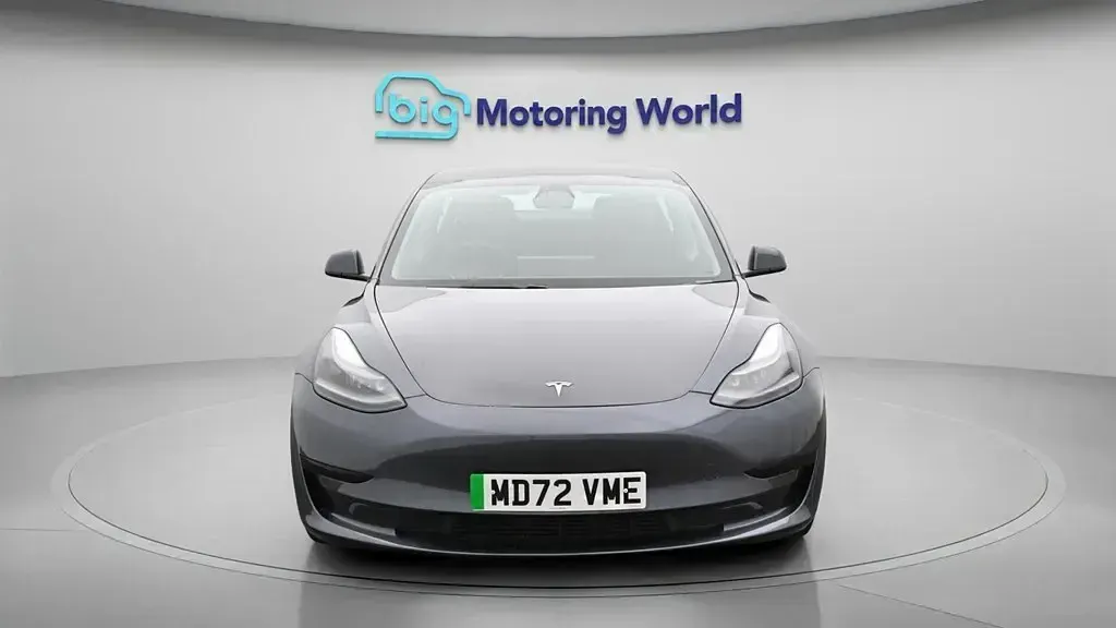 Używany Tesla Model 3 RWD 177 kW (241 KM) 2023 Sedan/Limuzyna