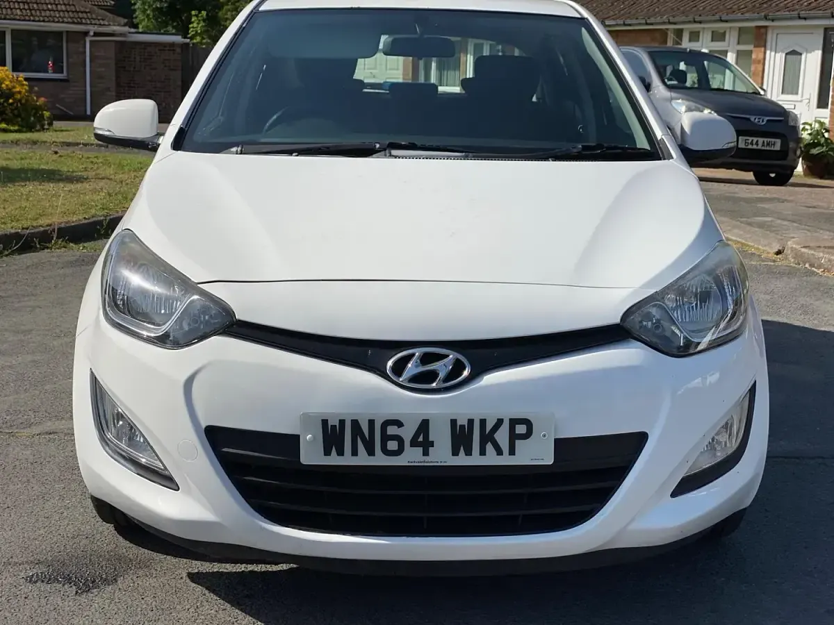 Used Hyundai i20 Active 2014 White Hatchback